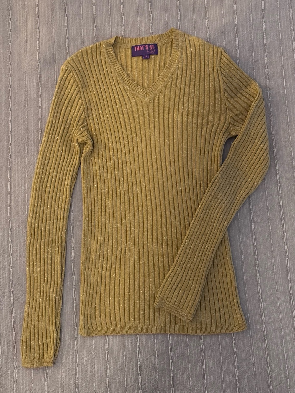 Slim Ribbed V‑Neck Sweater in Mustard
